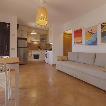 Casa Nomada Fuerteventura * לאחארס